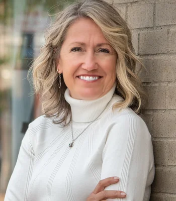 Portrait of Wendy Thagard, Executive Agent.